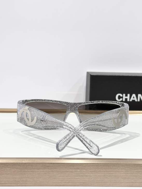 Picture of Chanel Sunglasses _SKUfw77096132fw